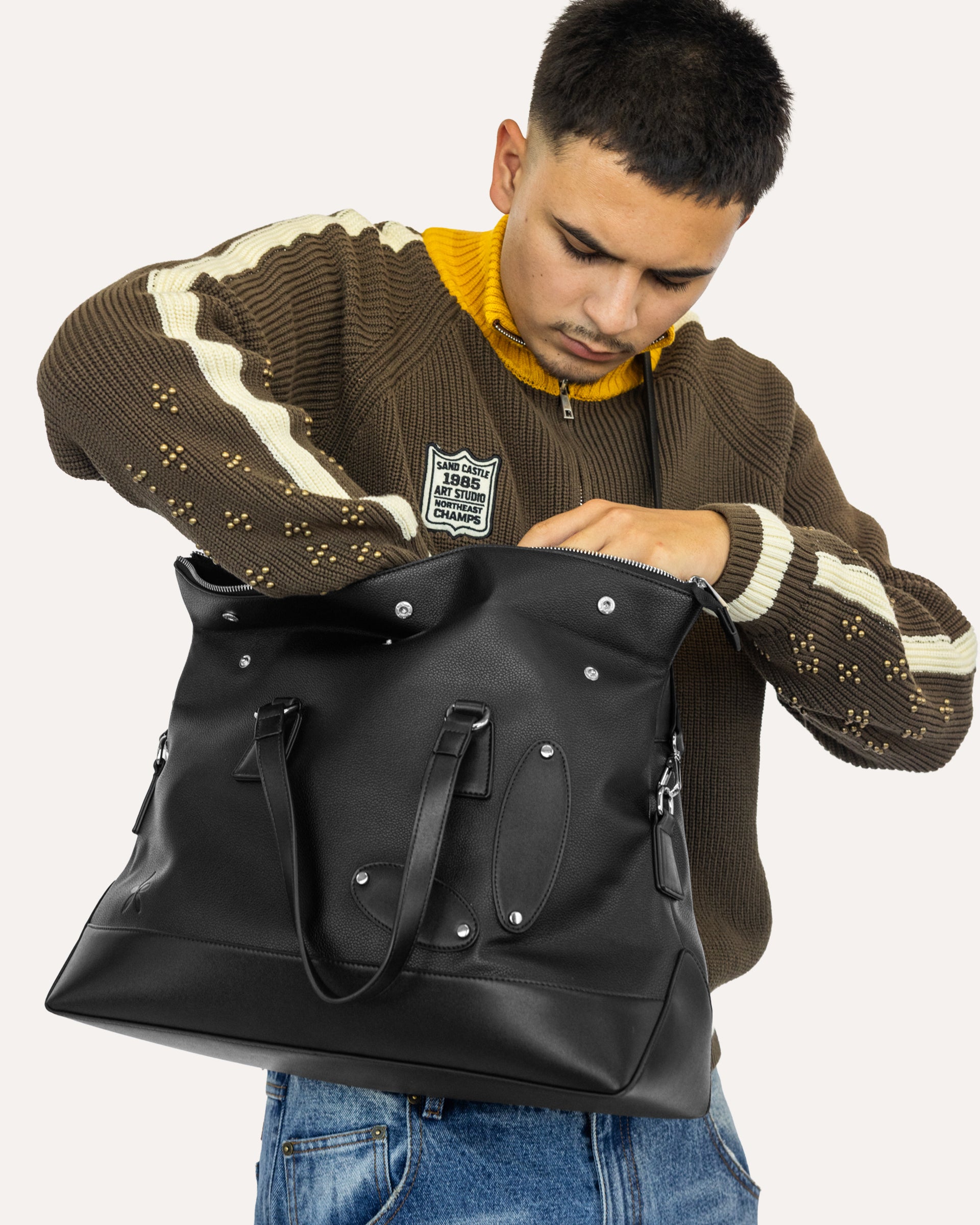 Atelier Bag in Coal, in use — Sand Castle Atelier